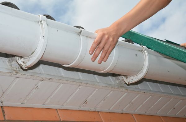 Gutter Reattachment in Madison